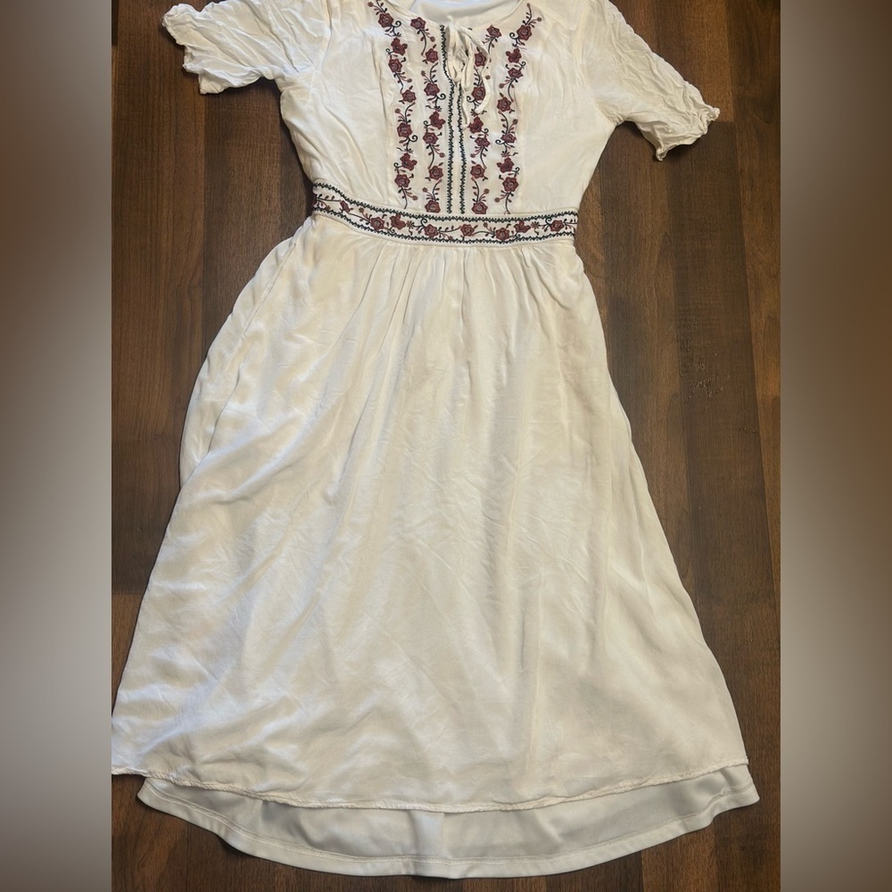 Stevie Hender Cream and Purple Ruffled Tiered Sundress - Picture 7 of 8